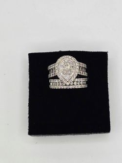14KT Diamond Wedding Set