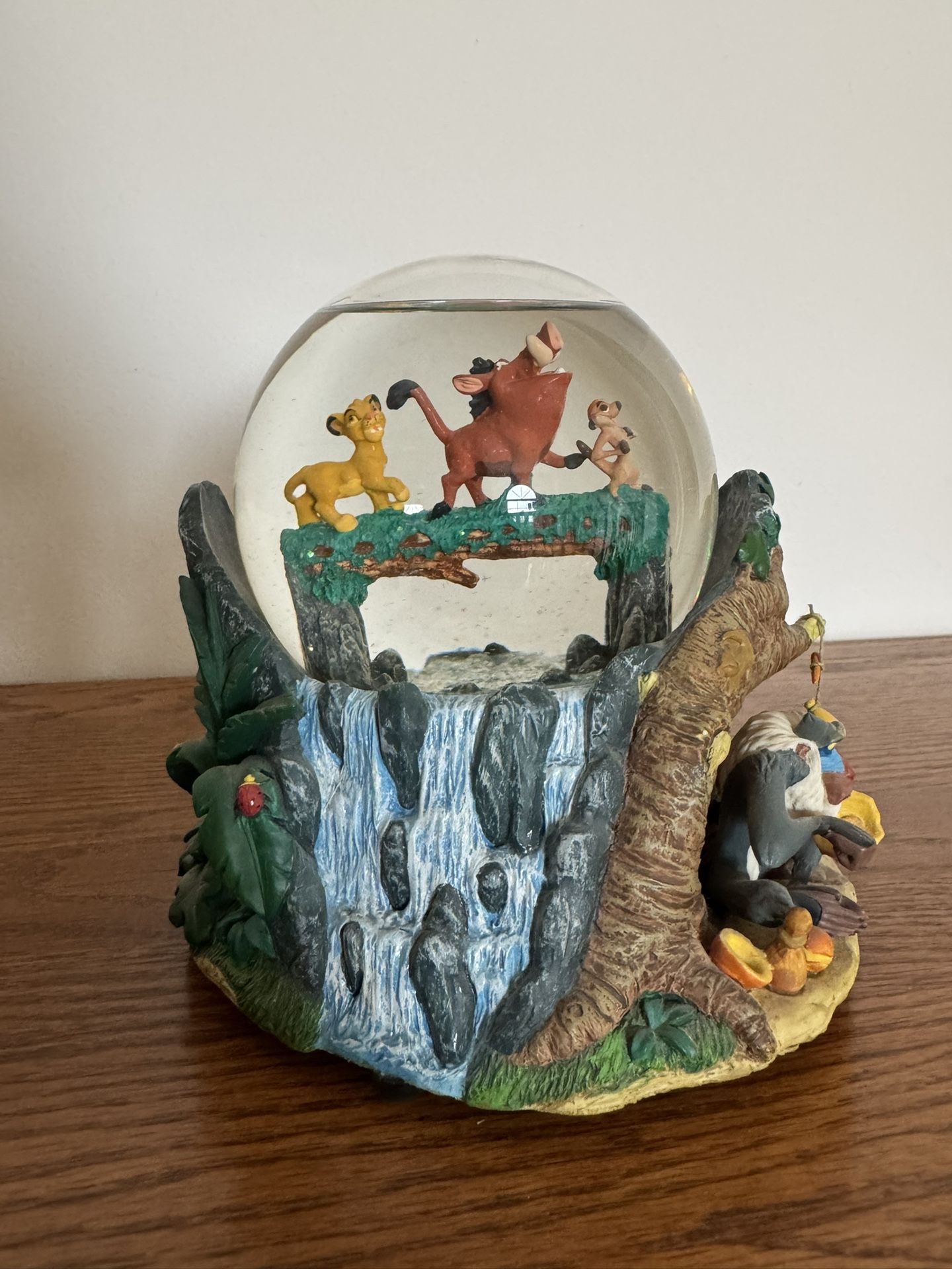 Disney Lion King “Hakuna Matata” Snowglobe