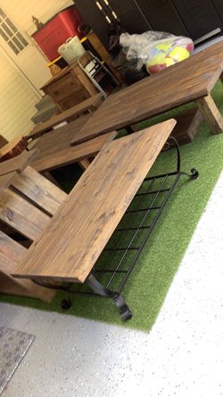 Coffee table 51“ x 33