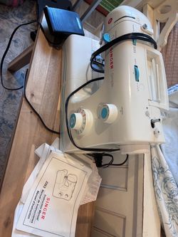 Singer simple sewing machine