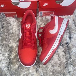 Nike Dunk Low Valentine  Size 6.5y