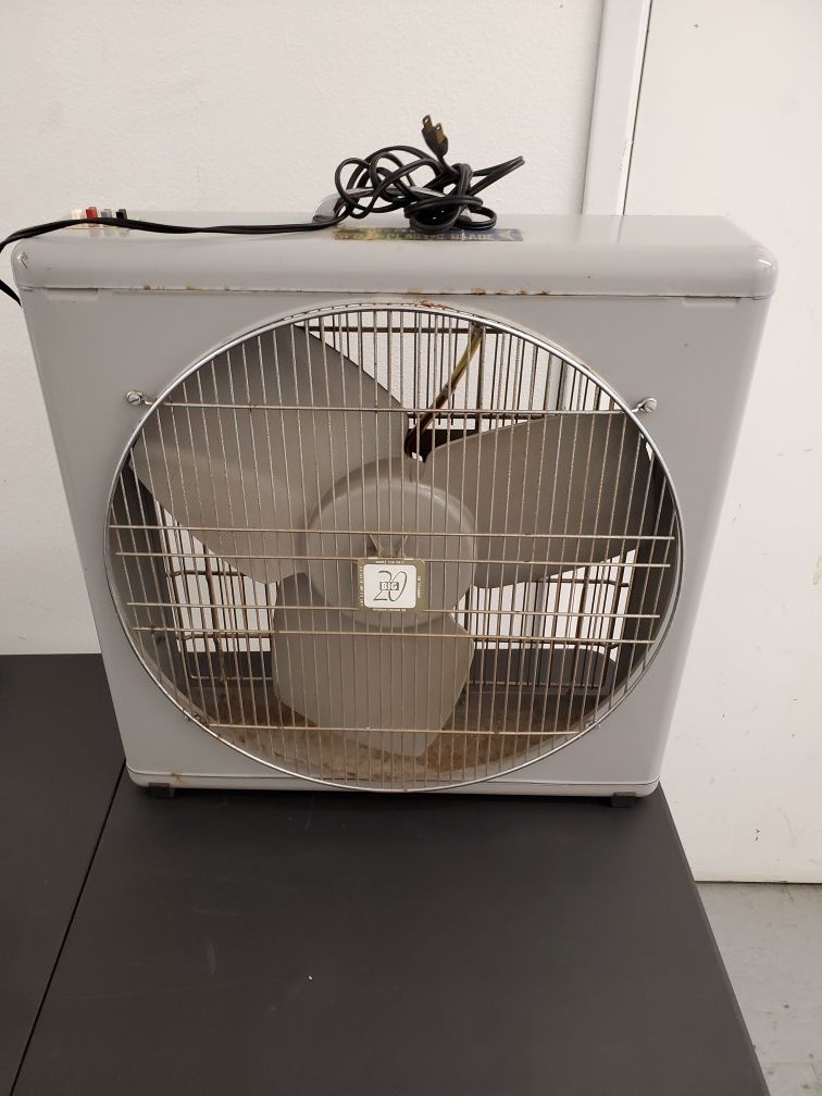 Rare vintage Mcgraw Edison electric company big 20 3 speed box fan from 1950-1960