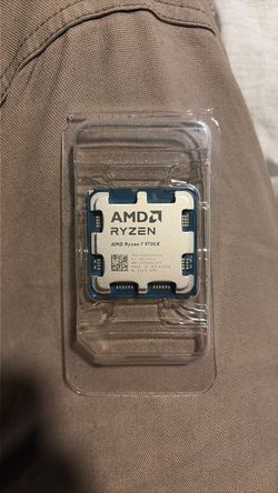 AMD Ryzen 7 9700X