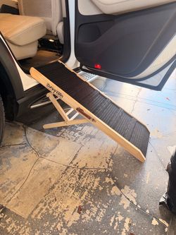 Large Dog Car Ramp like new $20
