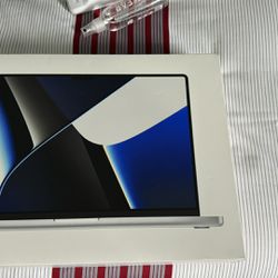 MacBook Pro (2021) 16.2-inch - Silver