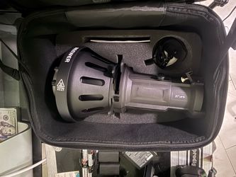 Neewer LS-39 Spotlight Snoot with 20° Lens + Gobo Set + Carrying Case