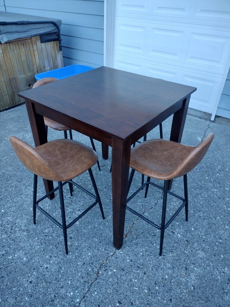 New Dining Room Bar Set