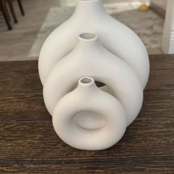 White Ceramic Vase Set 