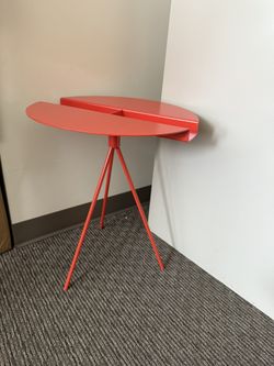 Brand new Metal Table- available in White & Orange -18”X18”X22”