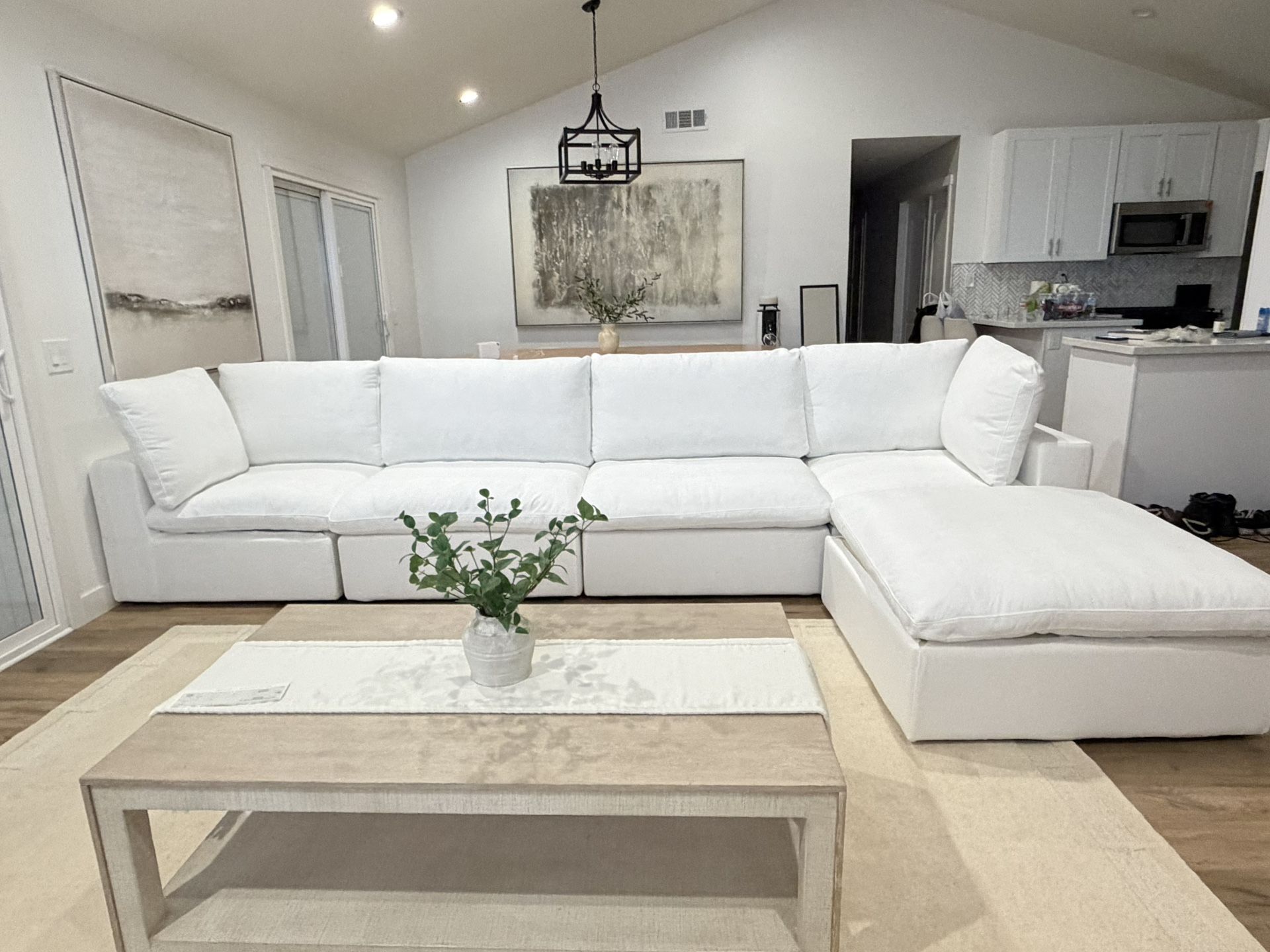 White Cloud 5pc Sectional Couch
