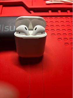 AirPods