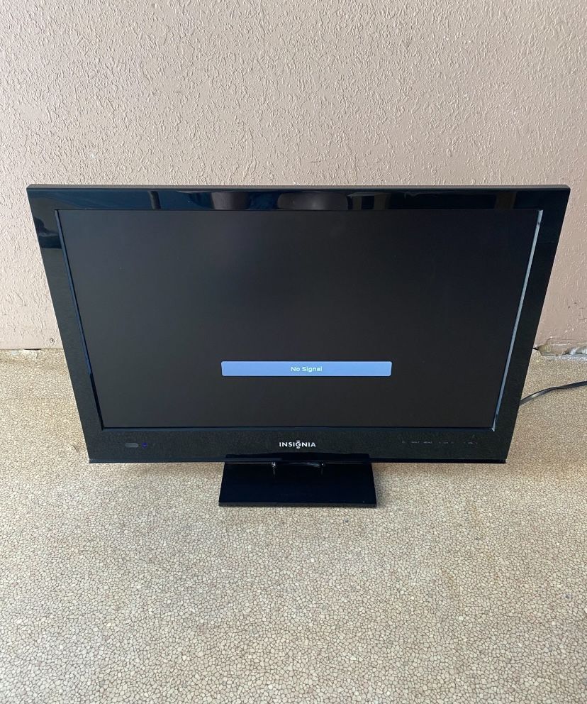 Insignia 22 Inch HDMI LCD TV