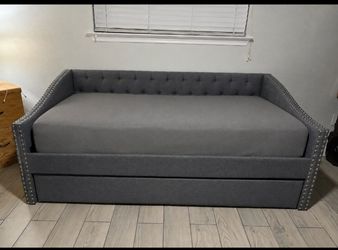 Sofa cama ,perfecto estado,es personal