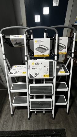 Gorilla 3-Step Steel Lightweight Step Stool with Project Tray