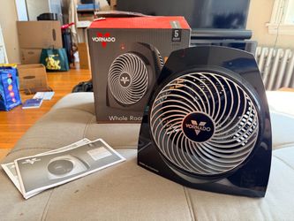 Vornado VH200 Whole Room Space Heater + Original Box