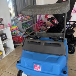 Step2 Side-By-Side Push Around SUV...