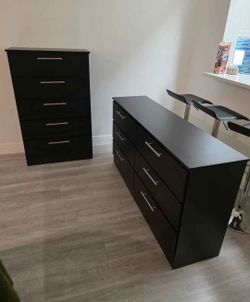 Dresser And Chest - Cómoda y Gavetero