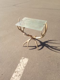 Vintage antique rugged end table,real 12 point white tail ,rack,skull ate intact, sturdy,got antlers in 1958