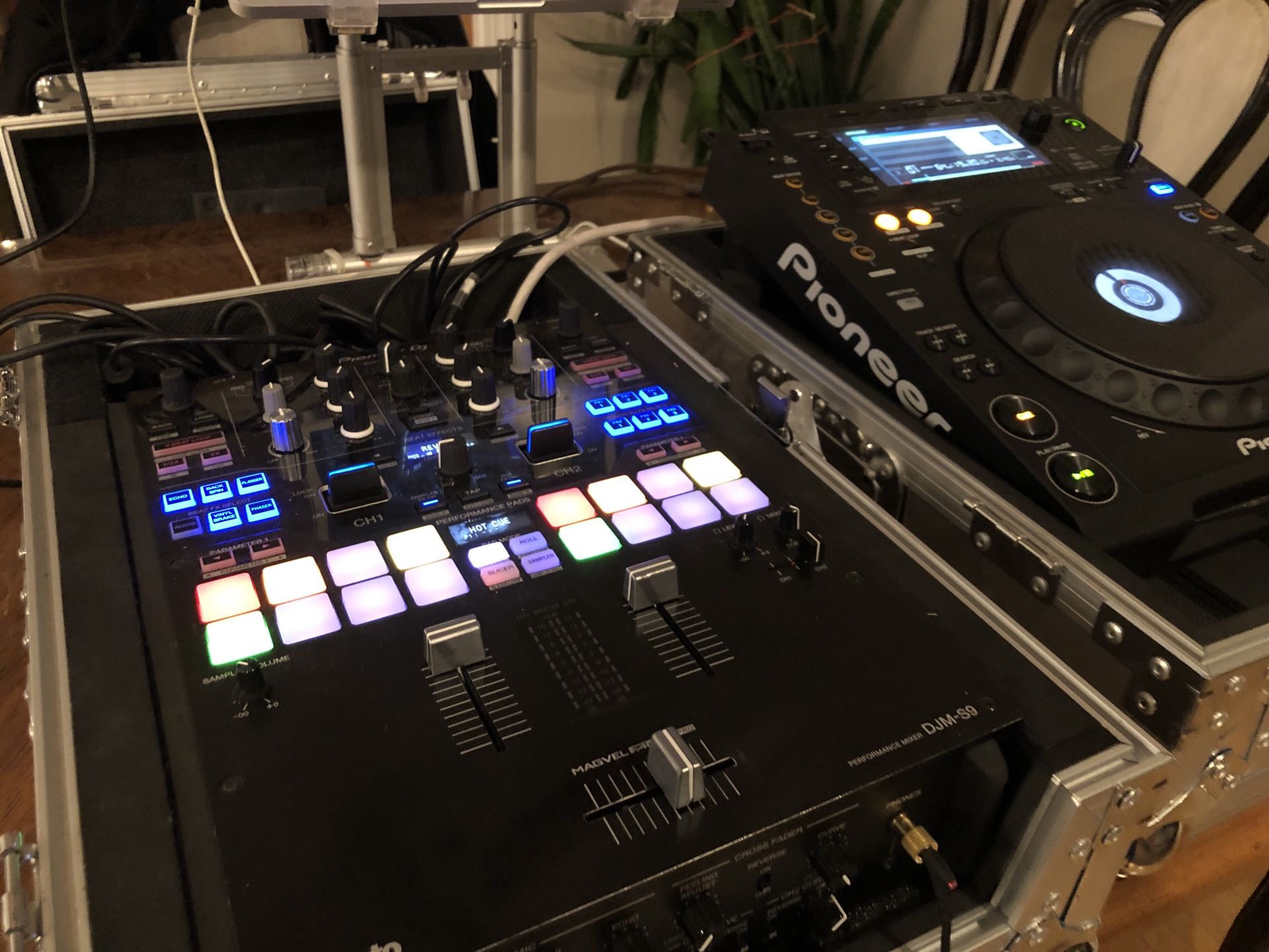 Pioneer DJM S9 DJ Mixer (Like New) 1,200