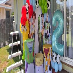 Enchant Parties with Creative Birthday Balloon Designs! kid upon