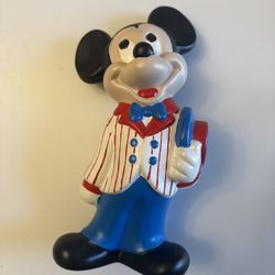 Vintage 1978 Walt Disney Mickey Mouse Ceramic Figurine Holding Top Hat