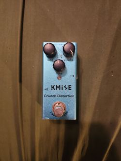 Kmise Crunch distortion pedal