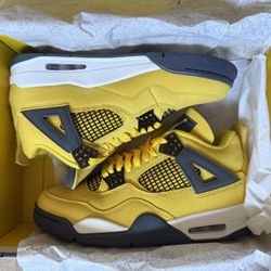DS Jordan Retro 4 Lightning Sz 8