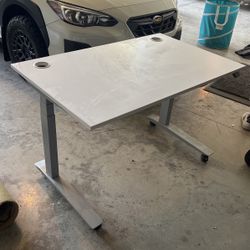Office Adjustable Desk