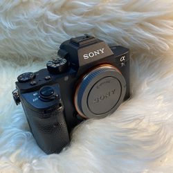 Sony Alpha A7Sii A7S2 A7s Mkii Body + Double Charger+2 Batteries 