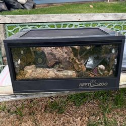 20 gallon Reptile Enclosure— Need gone asap