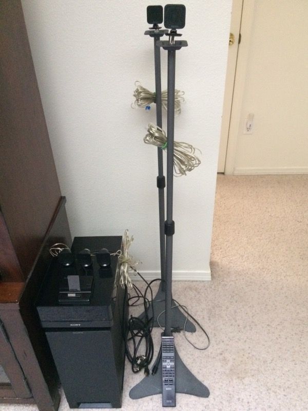 Sony DAV-IS10 5.1-Channel Micro Satellite Home Theater System with TDM-IP1 iPod Cradle