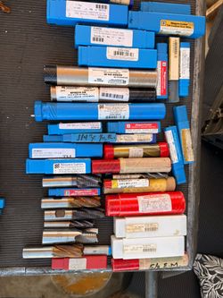 Lot of Machinist End Mills Mixed Sizes