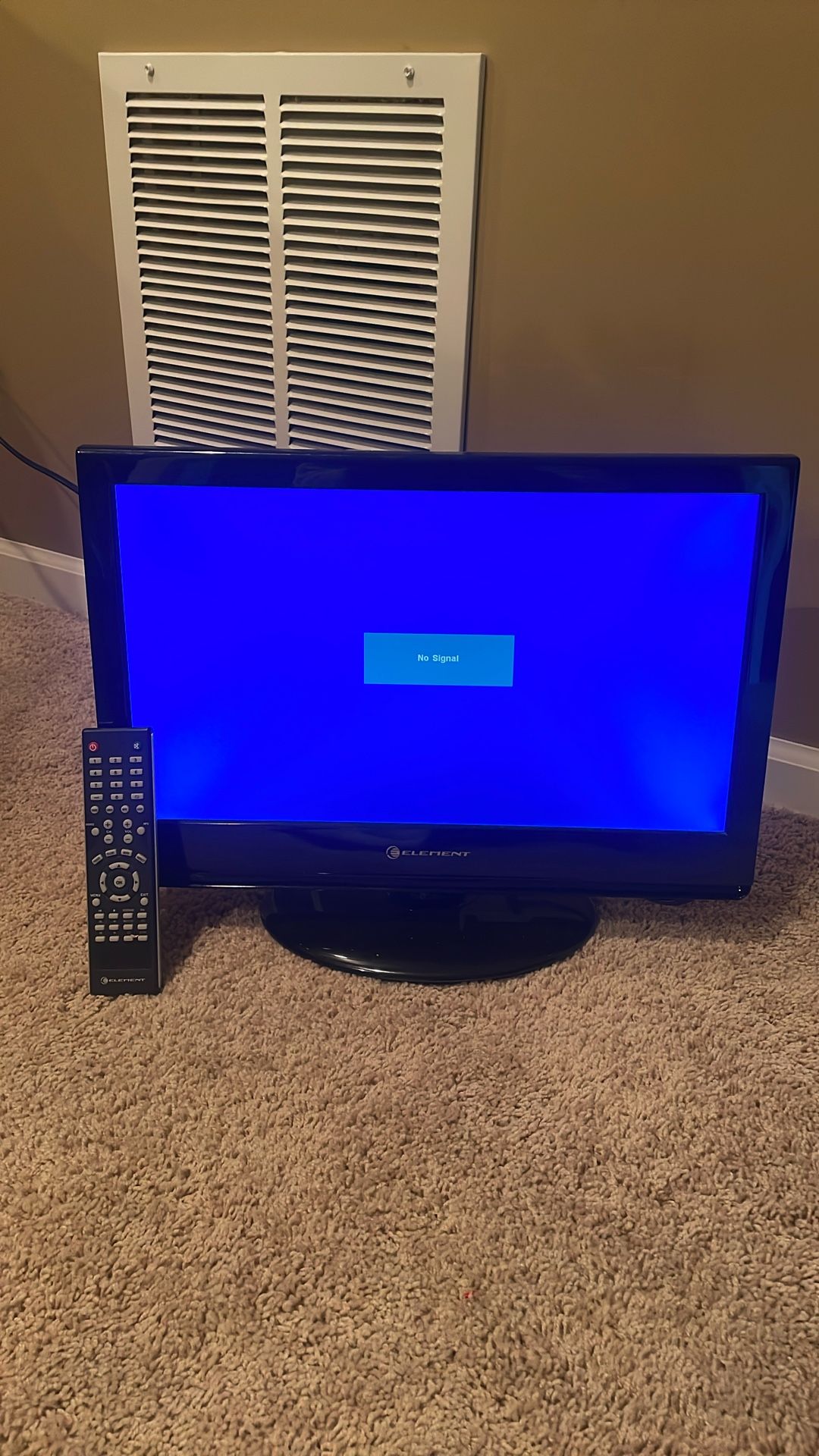 Element 18” TV with Remote