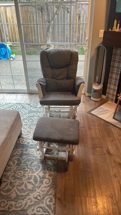 Storkcraft glider rocker & ottoman
