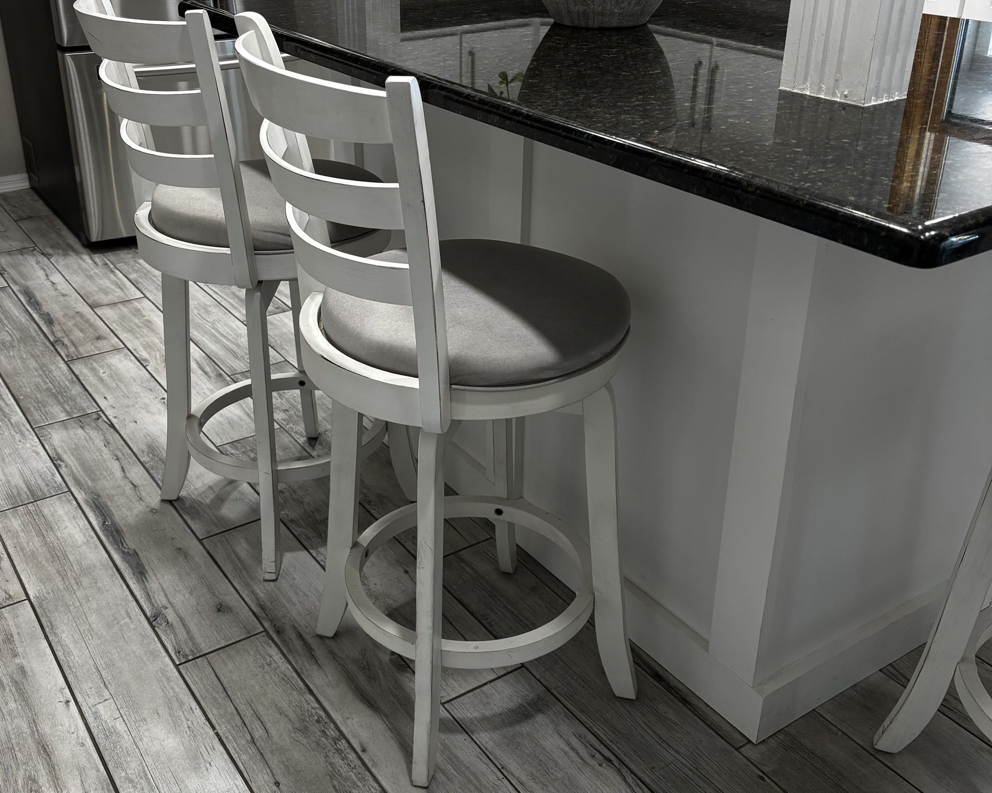 White Swivel Countertop Stools