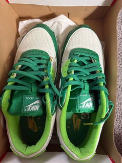 $65 9.5 men air Mike 90s used once