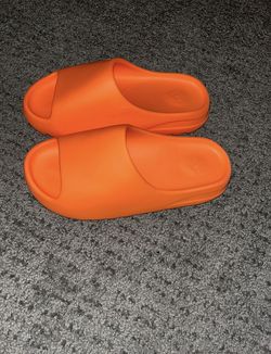 Yeezy Slides