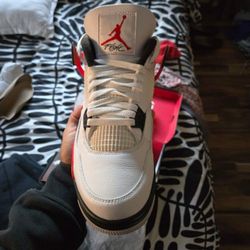 Jordan 4 (Red Cement)