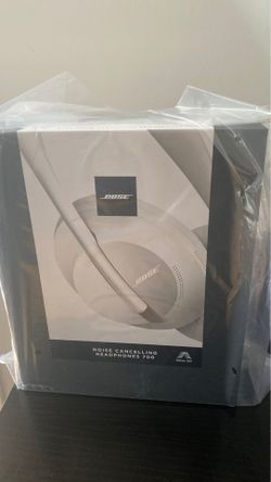 Bose 700 noise canceling wireless headphones