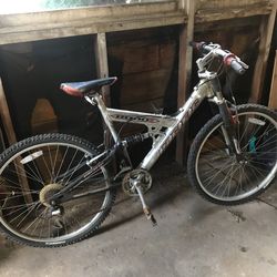 Pacific 8000 Aluminum Bike