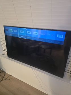 BIG 60 INCH TV