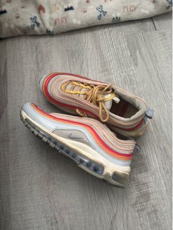 Air max multiple colors , size is 9 u. s