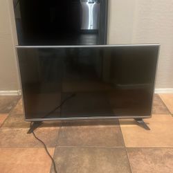 LG TV with stand 