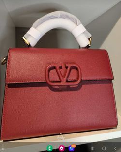 Valentino

Valentino VSLING Foldover Top Tote Bag

