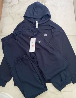 Navy blue alo set