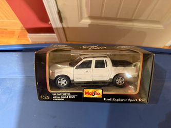 Maisto Die Cast Vehicle