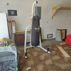 Punching Bag Heavy Bag With Stand 90 Lb