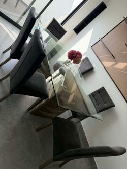 Dinning table