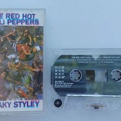 The Red Hot Chili Peppers- Freaky Styley cassette tape