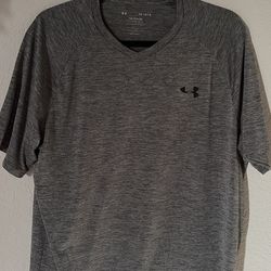 Men’s Under Armour shirt M
